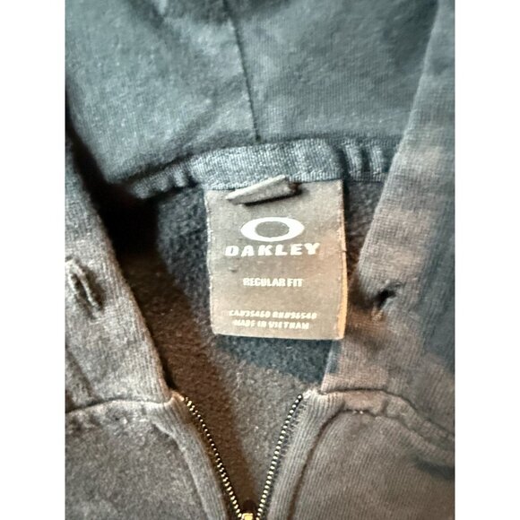 Oakley Regular Fit Zip-Up Hoodie With Sunset Ocean Graphic Back - Picture 6 of 8